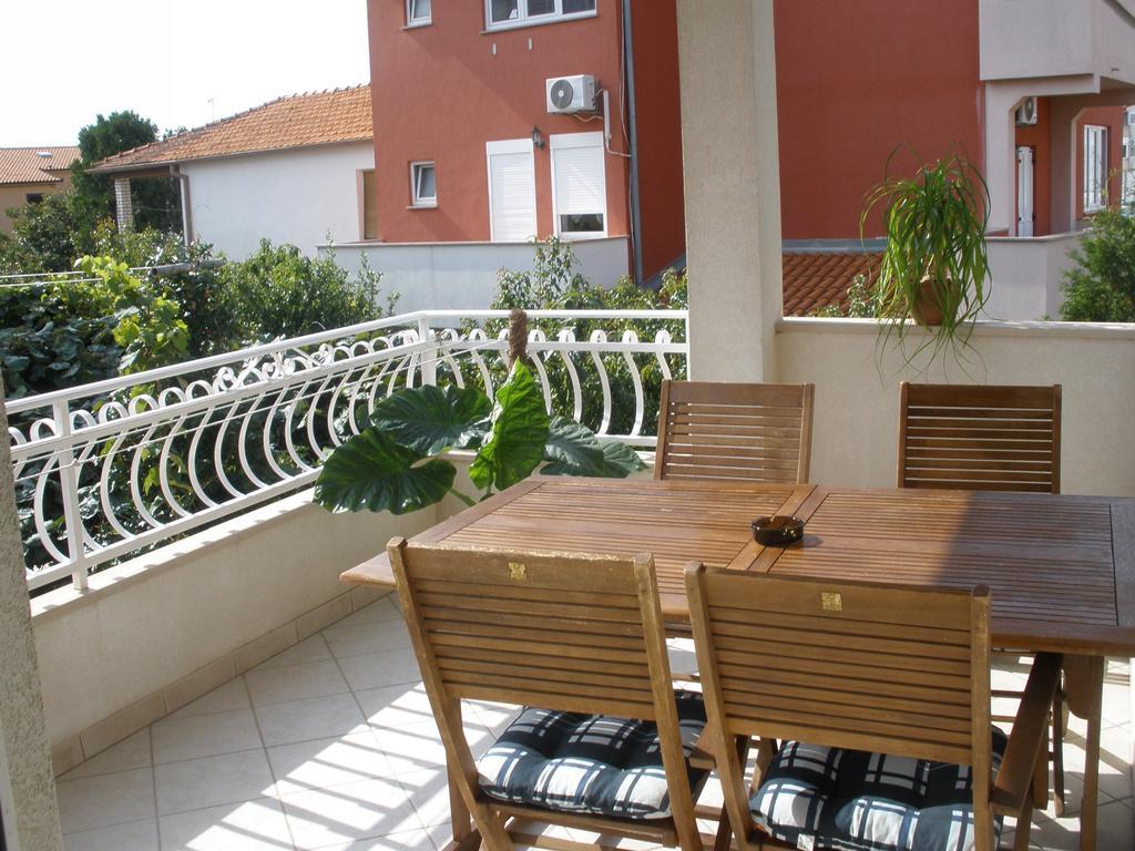 Family Apartments Suzi Rovinj Habitación foto